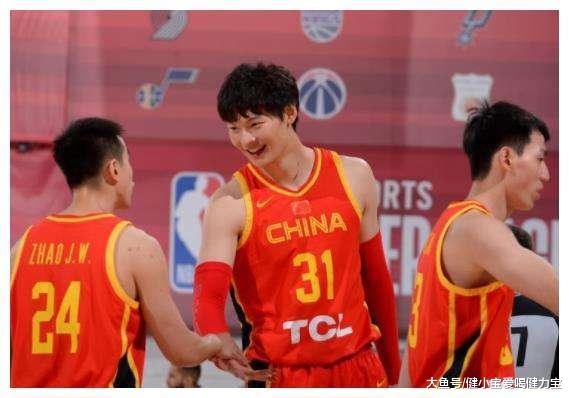 中国男篮NBA夏季联赛，4负1胜战绩尚可接受，但缺点暴露无遗(1)
