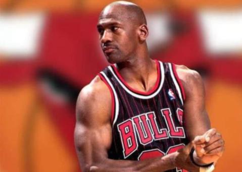NBA历史上只有三个人30岁后拿到过“得分王”：“乔丹”上榜(5)