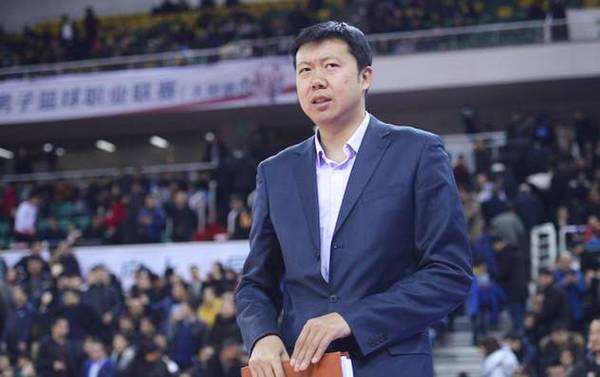 承认改年龄的中国球员！王治郅为NBA付出一切，但还是毁于一旦(1)