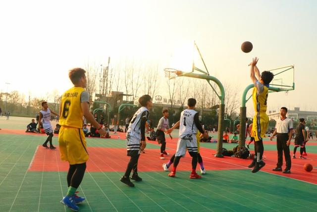 中国三对三女篮，一肩挑起“草根篮球”和“奥运冠军”的梦想(4)