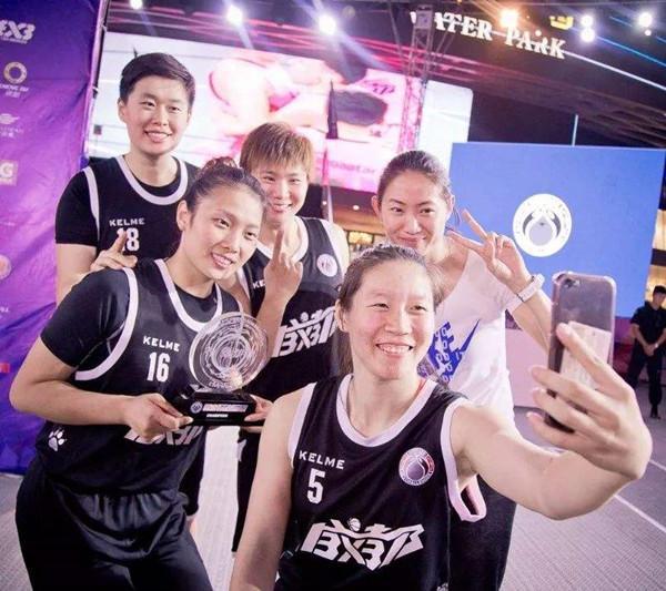 中国三对三女篮，一肩挑起“草根篮球”和“奥运冠军”的梦想(8)