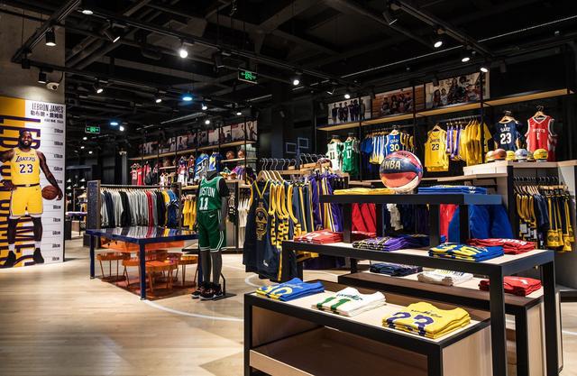 北美洲nba 北美之外最大的NBA旗舰店在京开业(3)