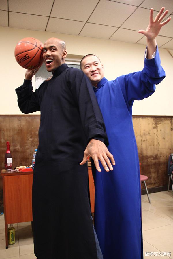 NBA球星融入中国生活：奥胖打麻将有模有样，马布里成老北京人(8)