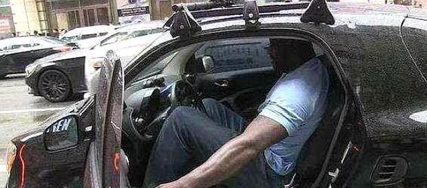 NBA球星的特殊座驾：韦德化身收破烂大爷，哈登爱车被交警拘留(1)