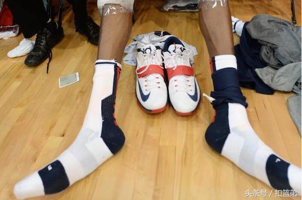 nba球员的脚 看看NBA球星的脚(2)