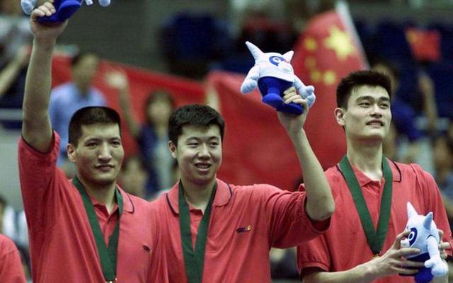 第一登录nba 第一个登录NBA的中国球员(5)