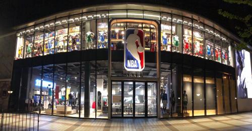 北京nba球星卡店 亲眼见证NBA旗舰店PANINI球星卡到底有多火爆(6)