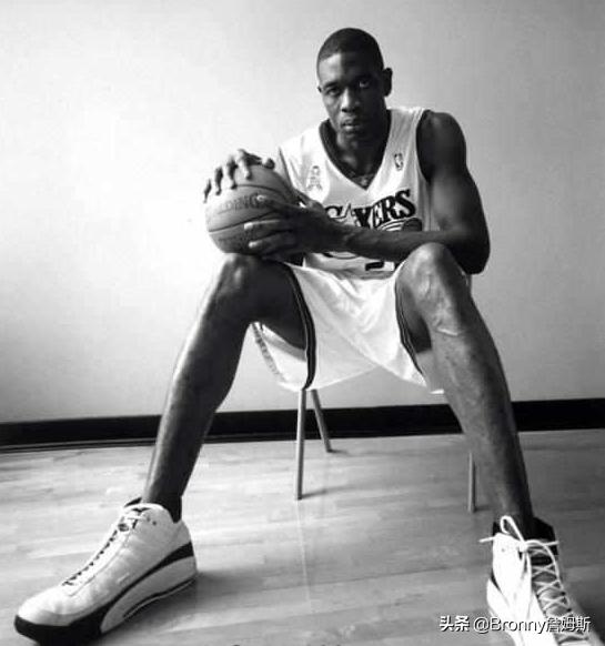 nba球员名的脚 NBA球员的脚有多大(4)