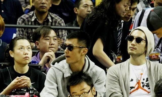nba中国赛都有哪些明星 盘点NBA中国赛场边观战娱乐明星(6)