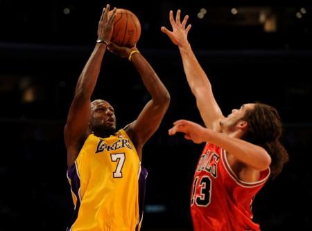 nba用左手投篮的球星 NBA擅长使用左手投篮的球员(3)