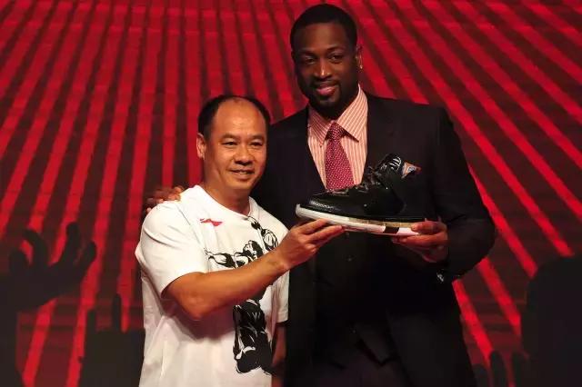 nba球星代言合同 NBA的球鞋代言合同(4)