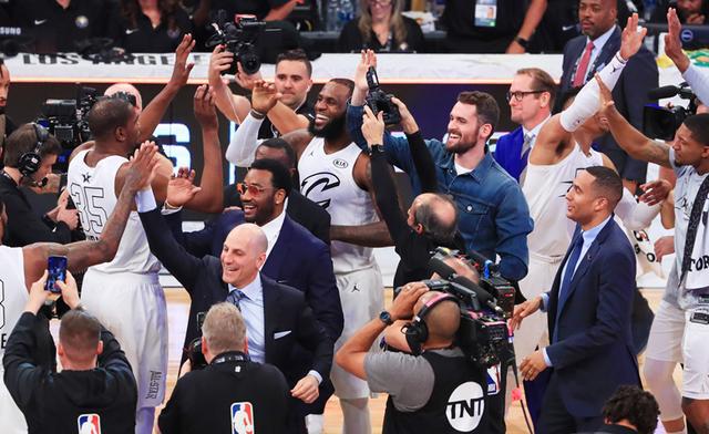 nba全明星2018勒布朗队 2018年NBA全明星赛“勒布朗队”获胜(4)