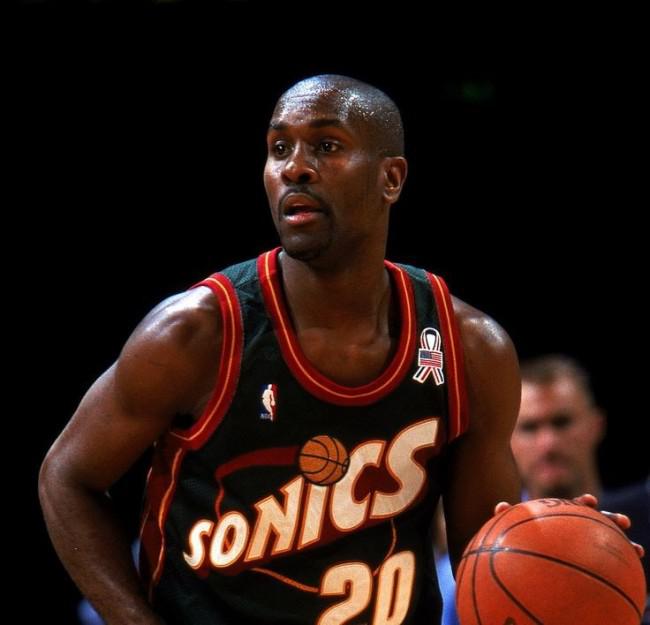 盘点NBA90年代10大巨星 乔丹领衔(3)