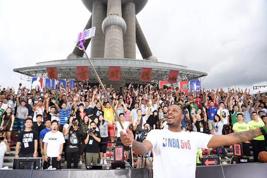 nba夏日狂热 NBA的中国“夏日狂欢”玩得炉火纯青(1)