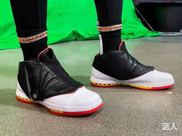 NBA球员上脚：威少4代新配色曝光，2020年十大球鞋来了(8)