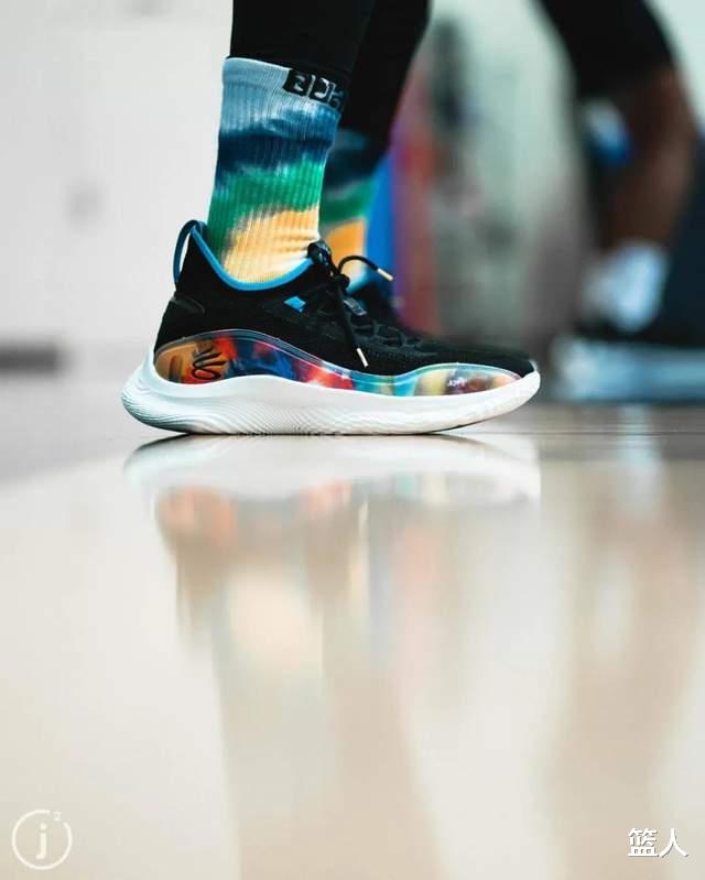 NBA球员上脚：威少4代新配色曝光，2020年十大球鞋来了(19)