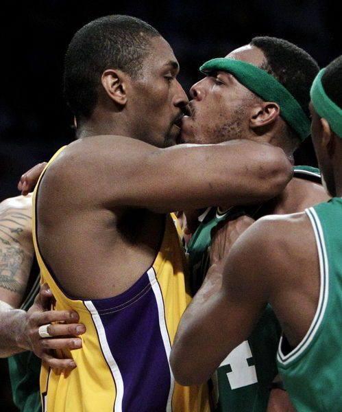 女篮 亲吻 nba NBA中有趣的亲吻事件(2)