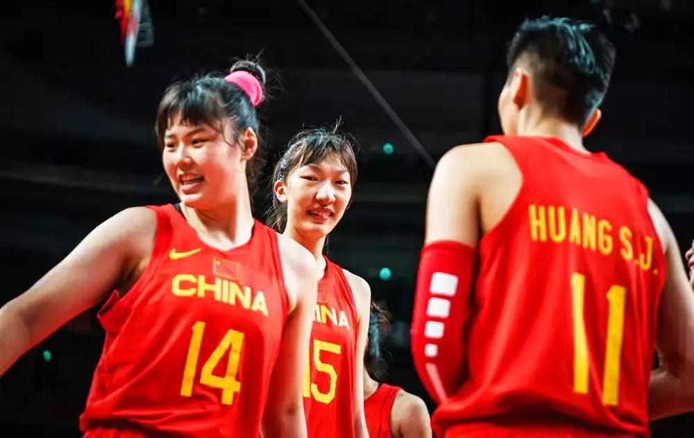 中国女篮期待两连胜，姚明坐镇鼓舞士气，赢下澳大利亚不是梦！(4)