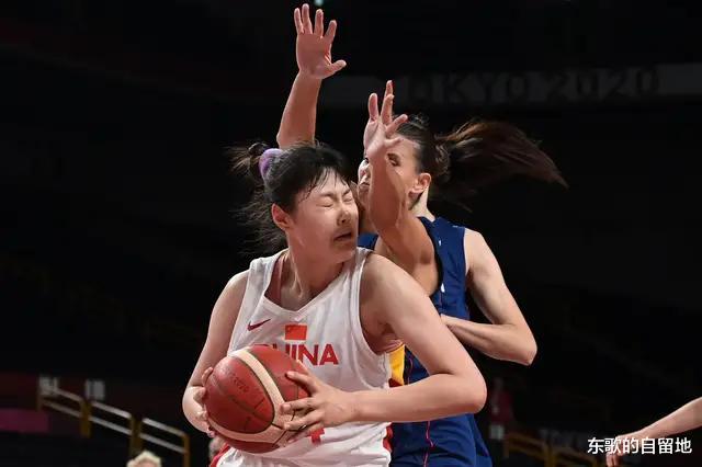 中国女篮输得冤输得憋屈，己具备世界强队实力，心理状态还需磨炼