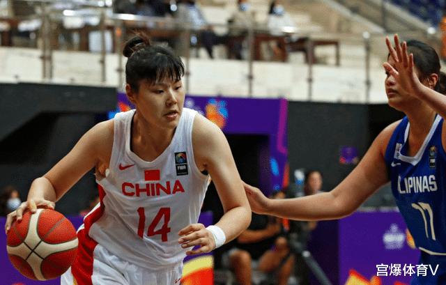 正式官宣！中国篮坛重要转会完成 第一中锋加盟总冠军球队(2)