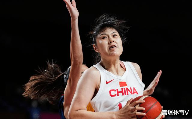正式官宣！中国篮坛重要转会完成 第一中锋加盟总冠军球队(3)
