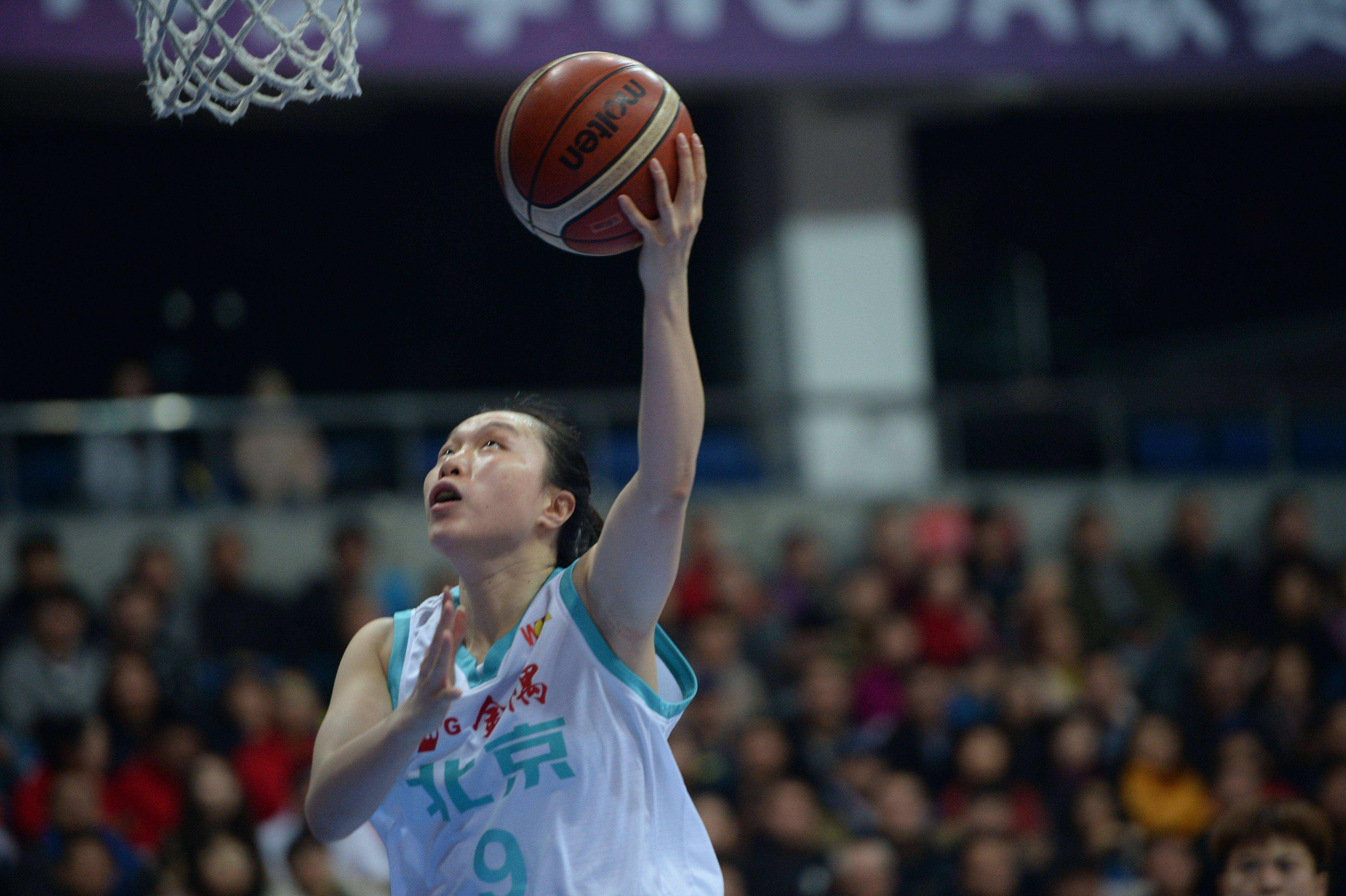 中国女篮的队长，邵婷当之无愧，不一样的运动生涯(7)