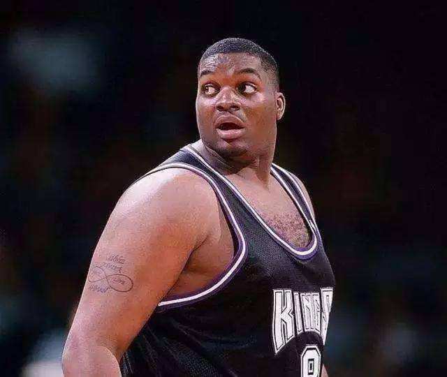 谁是NBA最胖球员？说出来你可能不信，奥尼尔320斤还不是最胖的！(6)