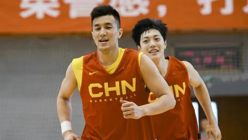 中国男篮世预赛首发阵容预测，赵继伟孙铭徽很难进首发(3)