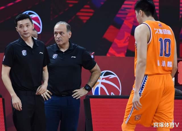 中国篮协官宣！刘炜重返国家队，出任教练，主帅惹争议