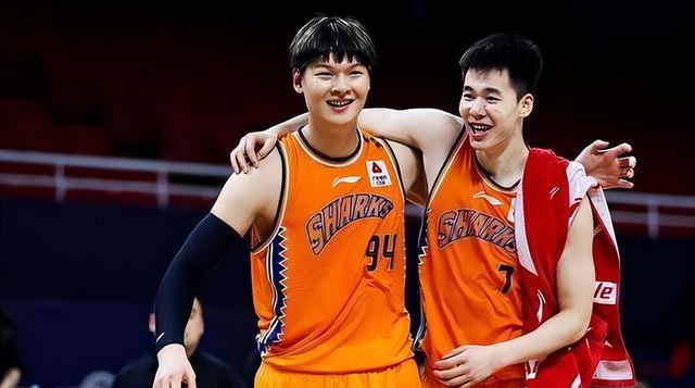 NBA老榜眼重回上海！是联盟大结局？还是上海被拖垮！(4)