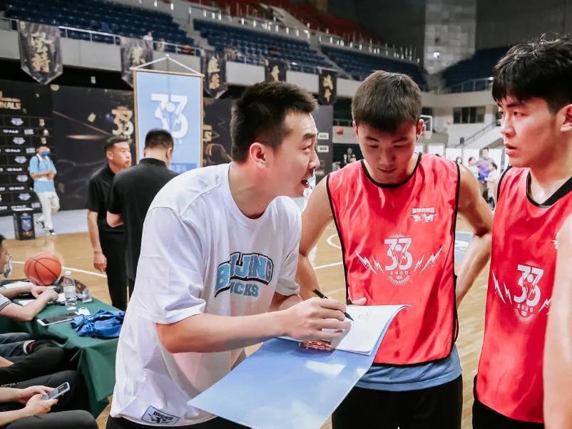 官宣！北京男篮公布主教练人选，二队主教练或因网暴退役(3)