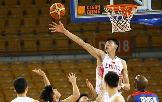 NBA历史十大臂展最长的球员：中国周琦也上榜，榜首像只“怪物”
