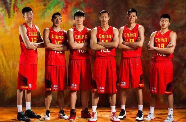 科比大赞易建联！马布里谈中国男篮历史最强阵容，足以征服全亚洲(10)