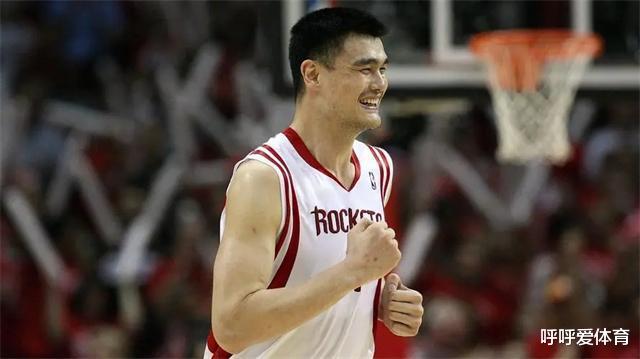 中午12点，NBA给姚明送上贺电，恭喜中国男篮