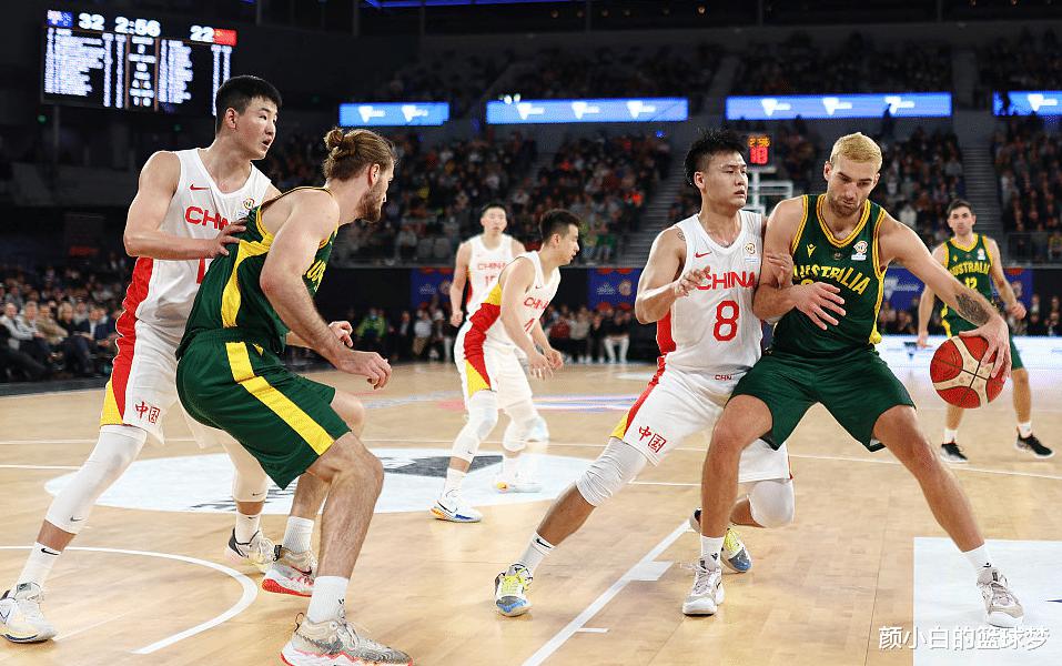 中国男篮6位后卫被1.89米麦卡伦碾压 6抢断超中国全队 杜锋该反省(4)
