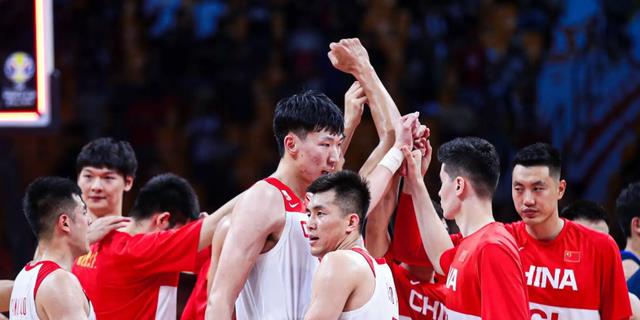 中国男篮爆冷输球原因曝光，杜锋不愧是名帅，果然留了后手(5)