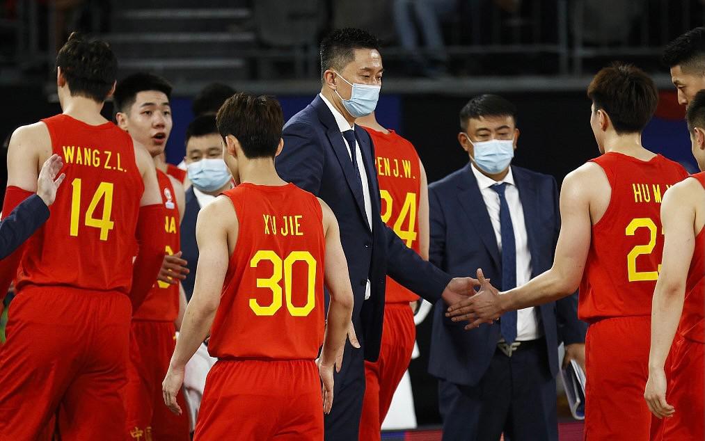日本惨败澳洲46分，紧急召回NBA强援！不如中国男篮，杜锋预测准(3)