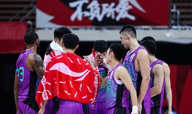 正式确定！前山东男篮队长、CBA名将退役，未来或加盟教练组(1)