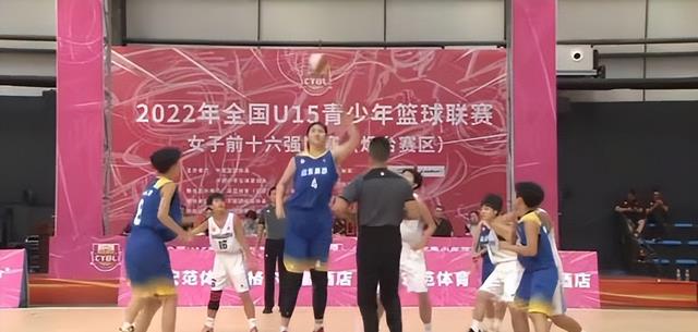 怒砍62分！中国篮坛新星大爆发，带队拿到冠军，未来让人期待