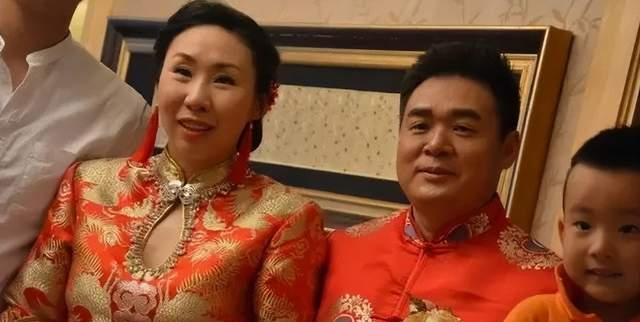 苗立杰：中国女篮15年标杆，36岁退役留下无数记录，如今结婚生子(17)
