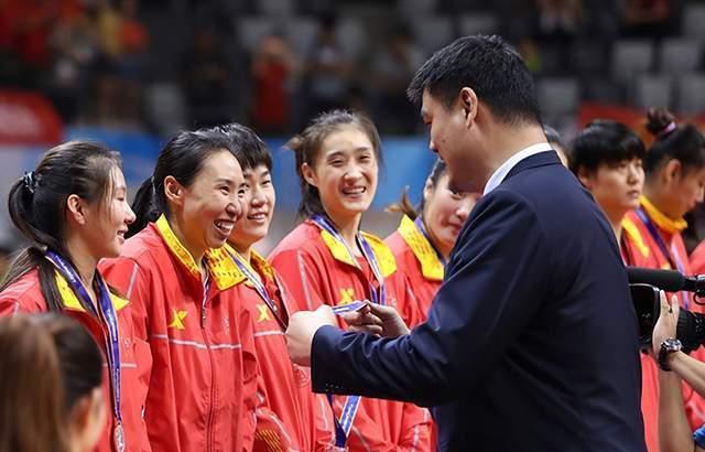苗立杰：中国女篮15年标杆，36岁退役留下无数记录，如今结婚生子(19)