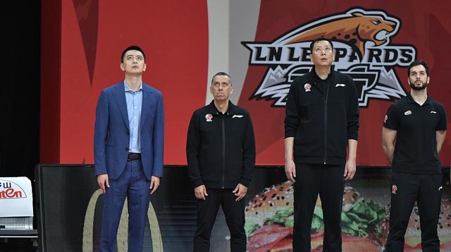 辽宁男篮新赛季阵容名单公布，平均年龄25.8岁，郭艾伦去留待定(3)