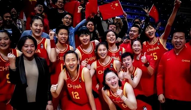 中国女篮热身赛80-67击败世界第五球队 我们世界杯剑指冠军(1)