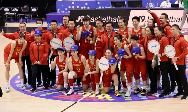 中国女篮热身赛80-67击败世界第五球队 我们世界杯剑指冠军(11)