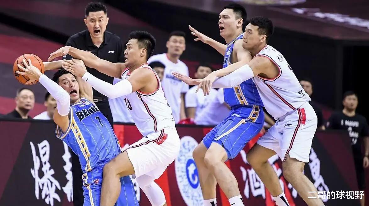 看了欧洲杯之后才知道，原来中国男篮抱着亚洲篮球一同下沉(3)