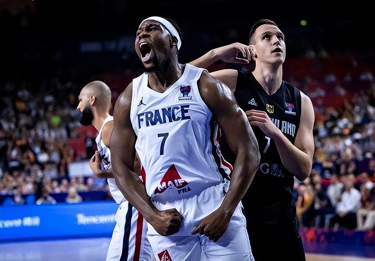 决赛在即！法国队被扎心“揭短”，中国男篮未来也一样？(2)