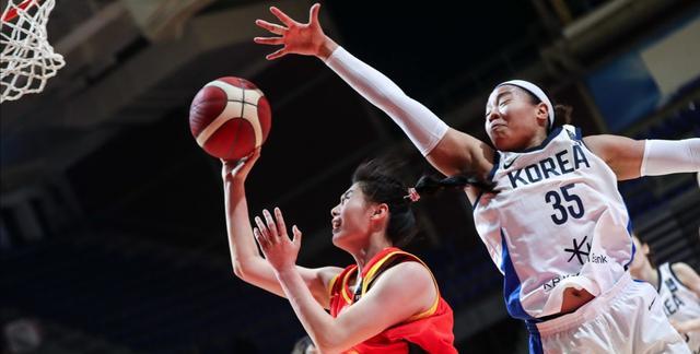 中韩女篮对决，中国队内线与锋线有身高优势，后卫线的表现很关键(4)