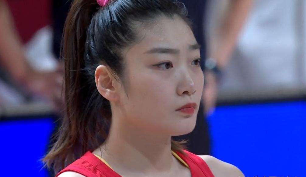 姚明现场观战 中国女篮轰16-0 打得韩国队很狼狈 单节领先16分(3)