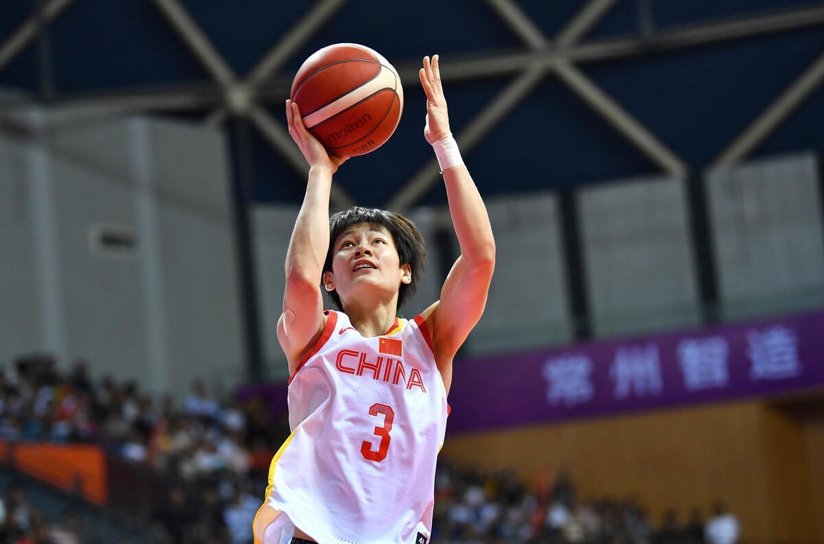 不是韩旭，不是李梦，人民网公布中国女篮新队长任命，球迷支持(6)