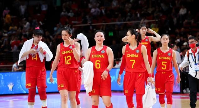 63分大胜改写历史，中国女篮扬长避短发挥自身优势！杜峰请学着点